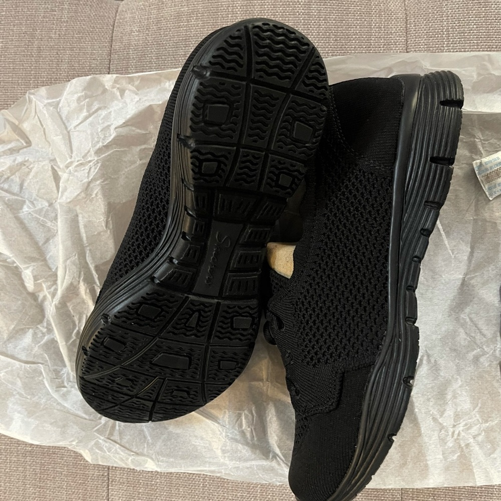 Brand New | Sketcher Memory foam | slip on | TAGS No longer included! - Picture 5 of 5